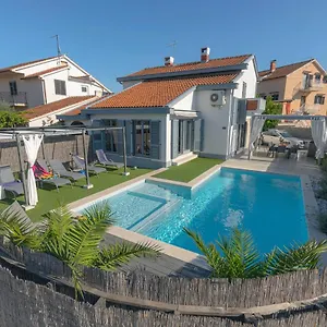 Kuntrada 45 - Heated & Kids Pool Ferienhaus